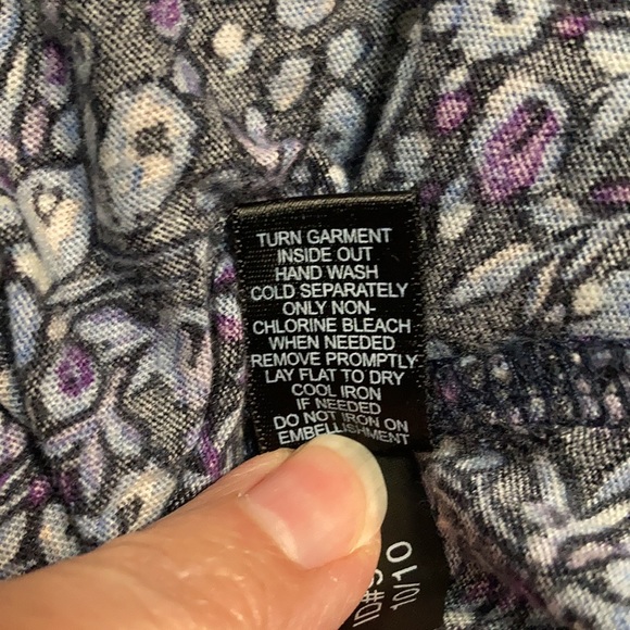 Express - Ladies Tank Top w/Ruffles - Picture 7 of 9